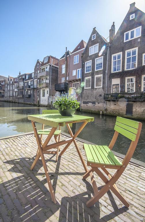 Bed and Breakfast Blom Aan De Gracht Dordrecht Esterno foto