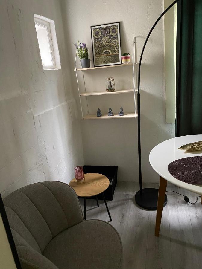 Bed and Breakfast Blom Aan De Gracht Dordrecht Esterno foto