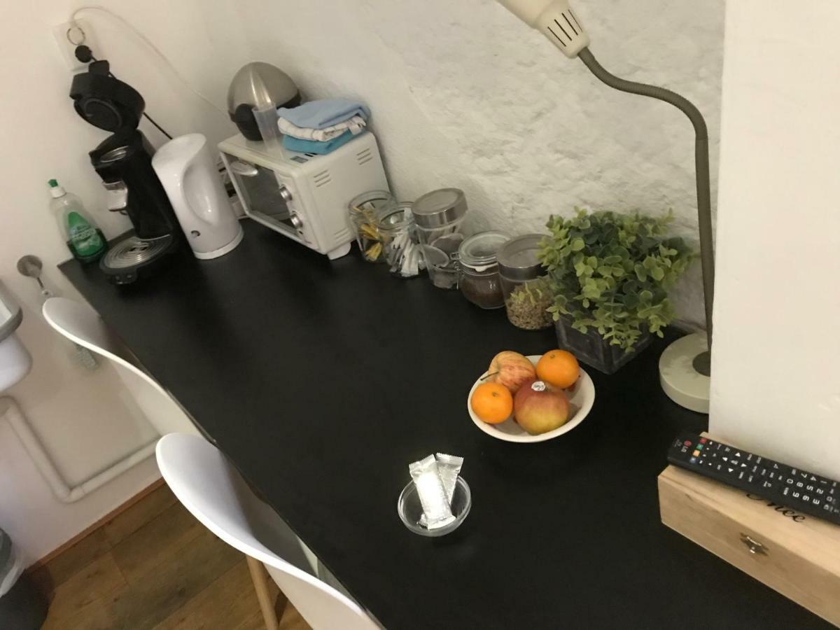 Bed and Breakfast Blom Aan De Gracht Dordrecht Esterno foto